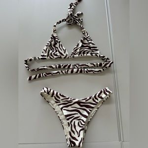 Monday swimwear print bikini